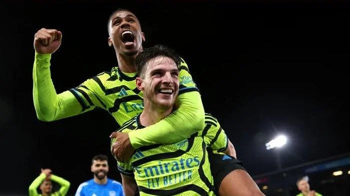 Menang Dramatis Lawan Luton, Arsenal Tinggalkan Man City & Liverpool di Puncak Klasemen Liga Inggris